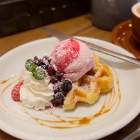 Photo taken at kawara CAFE&amp;amp;DINING by n on 12/10/2022