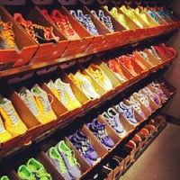 paseo nike outlet store