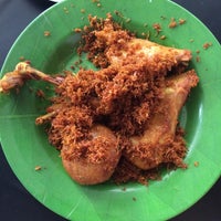 Review Ayam Goreng Warung Doyong