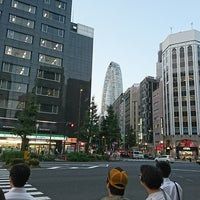 Photo taken at Nishishinjuku 2 Intersection by 加納 純. on 9/8/2017