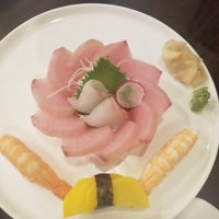 Foto tomada en Yoi Sushi Japanese 良日本料理  por Godwin S. el 9/22/2019