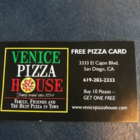 รูปภาพถ่ายที่ Venice Pizza House โดย TR H. เมื่อ 4/21/2017