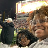 Photo taken at Williams-Brice Stadium by LaQuantia G. on 9/30/2022