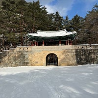 Photo taken at 문경새재 제2관문 (조곡관) by Ally P. on 12/22/2022
