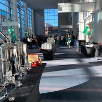 Foto diambil di Rhode Island Convention Center oleh Melba T. pada 9/25/2019