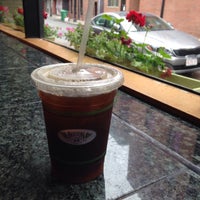 Das Foto wurde bei Boston Common Coffee Company von Melba T. am 7/10/2016 aufgenommen