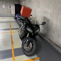 Photo taken at 秋葉原UDXバイクパーキング by Supra on 12/22/2023