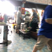 Photo taken at Nai Chai Noodles by Kittiwat F. on 6/14/2023