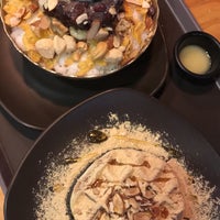 Photo taken at Bing Go Jung Korean Dessert House by 🐰 rosanne •͈ᴗ•͈ 🍥 on 11/10/2017
