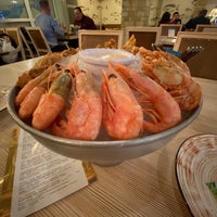 Photo taken at Seafoodbar &amp;quot;Рыба и Крабы&amp;quot; by Alla Y. on 12/5/2020