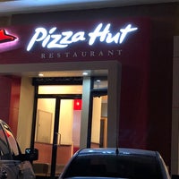 Photo taken at Pizza Hut by M7md on 11/4/2018