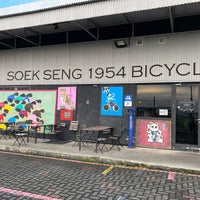 Photo taken at Soek Seng 1954 Bicycle Cafe by ᴡ M. on 4/3/2022