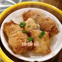 Снимок сделан в Peninsula Chinese Cuisine пользователем ᴡ M. 11/12/2022