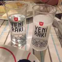 Das Foto wurde bei Kalabalik  Restaurant von Gökhan A. am 9/30/2015 aufgenommen