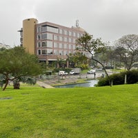 Photo taken at Centro Empresarial Mário Henrique Simonsen (CEMHS) by Andre M. on 7/18/2023