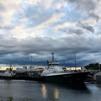 Photo taken at Elliott Bay Trail/Terminal 91 Bike Path - North End by Kerry M. on 5/15/2020