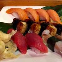 Photo prise au Shiki Japanese Restaurant par Kerry M. le3/12/2016