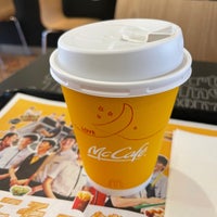 Photo taken at McDonald&amp;#39;s by Furu-yan 8. on 11/11/2021