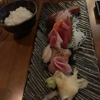Foto diambil di Nare Sushi oleh Joshua G. pada 10/3/2019