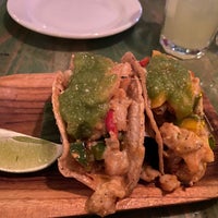 Photo prise au Yuca Bar &amp; Restaurant par Joshua G. le11/29/2020