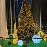 Photo taken at Pacific Century Place Marunouchi by Toshifumi N. on 12/24/2022