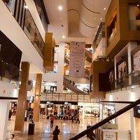 Photo taken at Square 2 by Grace on 11/7/2019
