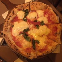 Foto tomada en Finzione da Pizza  por . Naif .. el 1/4/2017