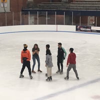 9/15/2018 tarihinde Roberto R.ziyaretçi tarafından UI Ice Arena'de çekilen fotoğraf