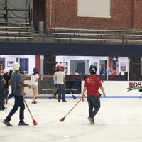 Foto diambil di UI Ice Arena oleh Roberto R. pada 9/15/2018