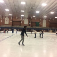 9/16/2017 tarihinde Roberto R.ziyaretçi tarafından UI Ice Arena'de çekilen fotoğraf