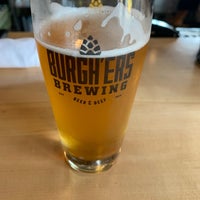 Photo taken at Burgh&#39;ers Brewing Zelienople by Jonathan B. on 6/11/2021