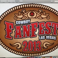 Снимок сделан в Cowboy Fanfest пользователем Lisa S. 11/29/2013