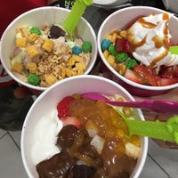 Photo taken at Menchie&amp;#39;s by Ely M. on 6/12/2016