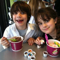 Photo taken at Menchie&amp;#39;s Frozen Yogurt by Abigail M. on 4/17/2013