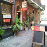 Foto tirada no(a) The Original French Quarter History Home and Garden Tours LLC por Casey n. em 10/9/2012