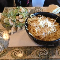 รูปภาพถ่ายที่ Ankeny Noodle Zoo Cafe and Catering โดย Sarah H. เมื่อ 11/13/2012