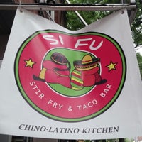 6/20/2014 tarihinde Nate C.ziyaretçi tarafından Si Fu Chinese Latin Kitchen'de çekilen fotoğraf