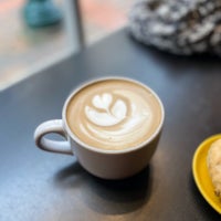 Foto diambil di The Happy Cappuccino Coffee House oleh Mike N. pada 10/29/2019