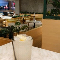 Review Giggle Box Café & Resto