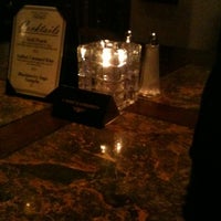12/14/2012 tarihinde Steve C.ziyaretçi tarafından Piropos Piano Bar'de çekilen fotoğraf