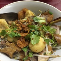 Foto tomada en Bánh đúc miến trộn Lê Ngọc Hân  por Ryan C. el 4/2/2017
