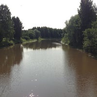 Photo taken at Radanvarren joen ylittävä kävelysilta by Teemu P. on 7/9/2013