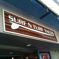 Das Foto wurde bei Surf &amp;#39;n Turf Tacos von Rafael B. am 2/27/2013 aufgenommen