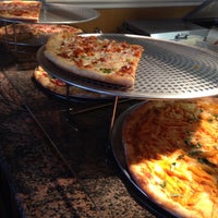 Foto diambil di Parsippany&amp;#39;s Best Pizza oleh JRCX . pada 6/27/2014