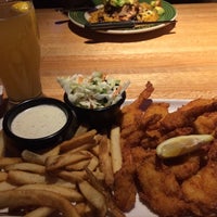 Photo taken at Applebee&amp;#39;s Grill + Bar by Aymé G. on 6/28/2014