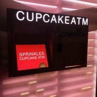 Photo taken at Sprinkles Cupcake ATM by Malt &amp;amp; Barley C. on 8/13/2017