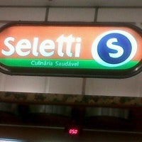 Снимок сделан в Seletti пользователем Sérgio B. 2/16/2013