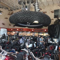 Das Foto wurde bei Peterson&amp;#39;s Harley-Davidson of Miami von Thales S. am 8/19/2017 aufgenommen