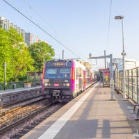 Photo taken at RER Issy Val de Seine [C] by Mike on 7/1/2019