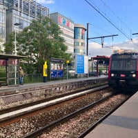 Photo taken at RER Issy Val de Seine [C] by Mike on 5/13/2018